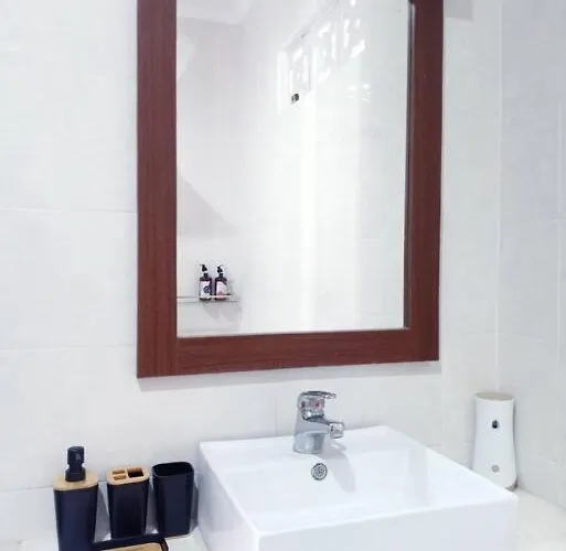 Akmali Basangkasa- 2 Bedrooms