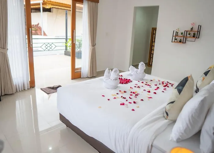 Akmali Basangkasa- 2 Bedrooms Seminyak (Bali)