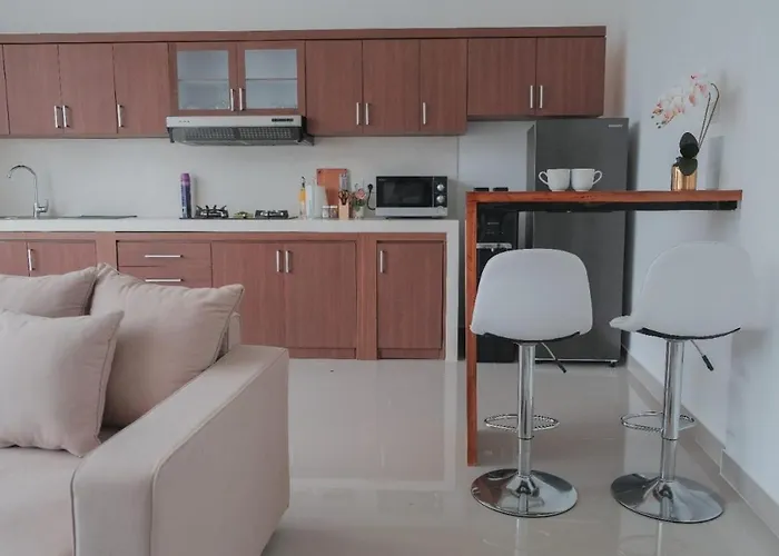 Villa Akmali Basangkasa- 2 Bedrooms *